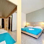 G92 Hotell 2*